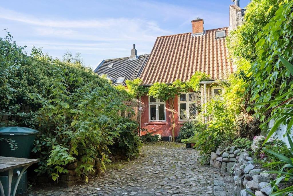 Quiet Room With A Lovely View Aarhus Exterior photo